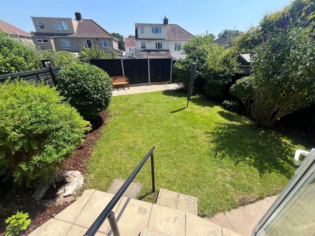 Additional image 20 of 4 bed semi-detached house for saleHutton Close, Westbury-On-Trym, Bristol BS9