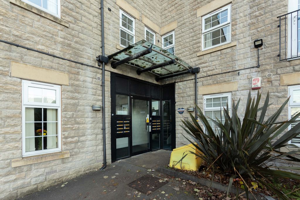 Additional image 15 of 2 bed flat for saleMoorlands Avenue West, Dewsbury WF13