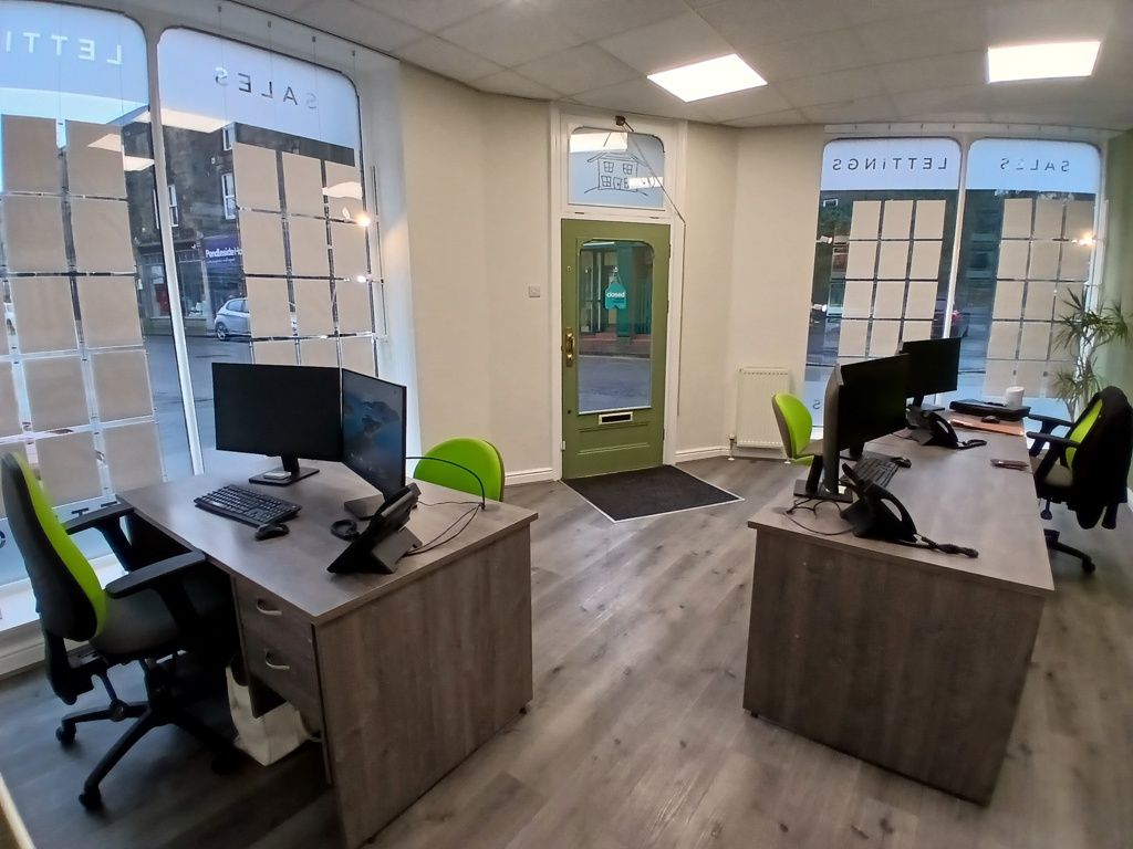 Property photo 2 of 8 Photo 3