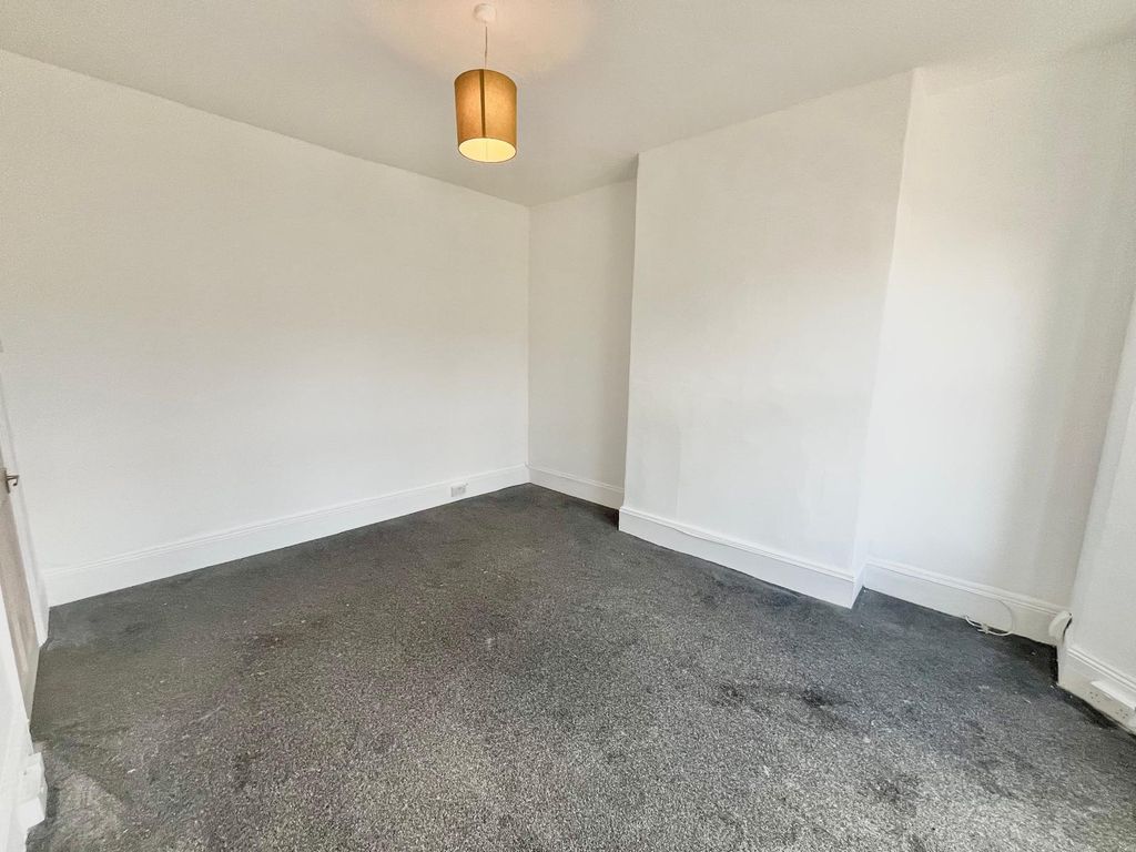 Property photo 3 of 13 Gallery