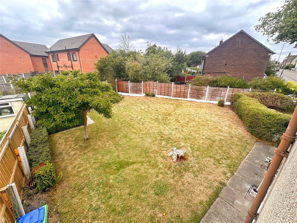 Property photo 2 of 19 Picture No. 15