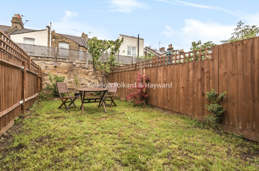 Property photo 2 of 5 A2390308-0134-40Ec-B
