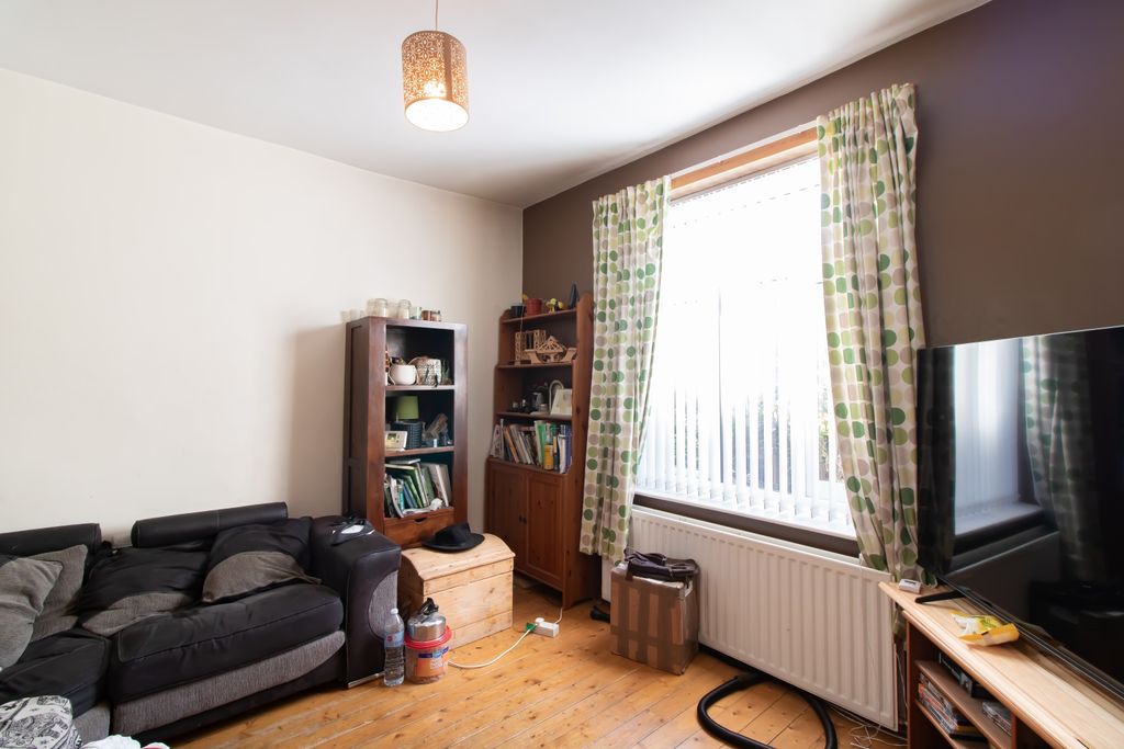 Property photo 2 of 11 Image 1
