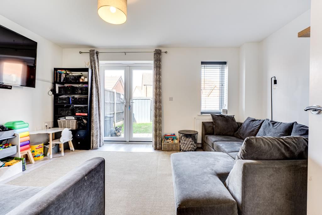 Property photo 3 of 23 41 Pryor Road, Kettering-21.Jpg