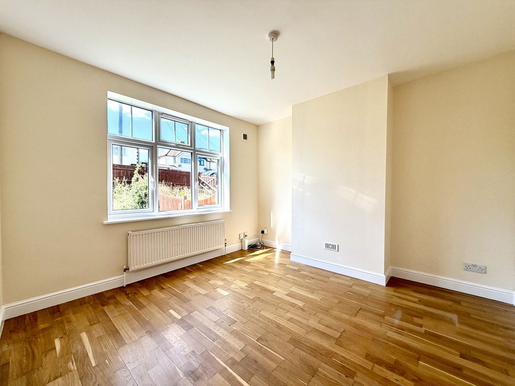 Property photo 2 of 11 Not Specified