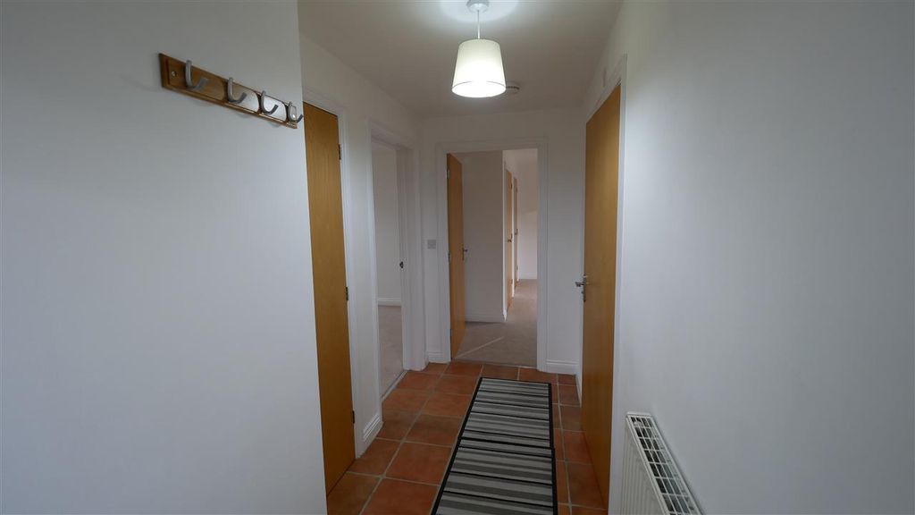 Property photo 2 of 10 Entrance Hallway