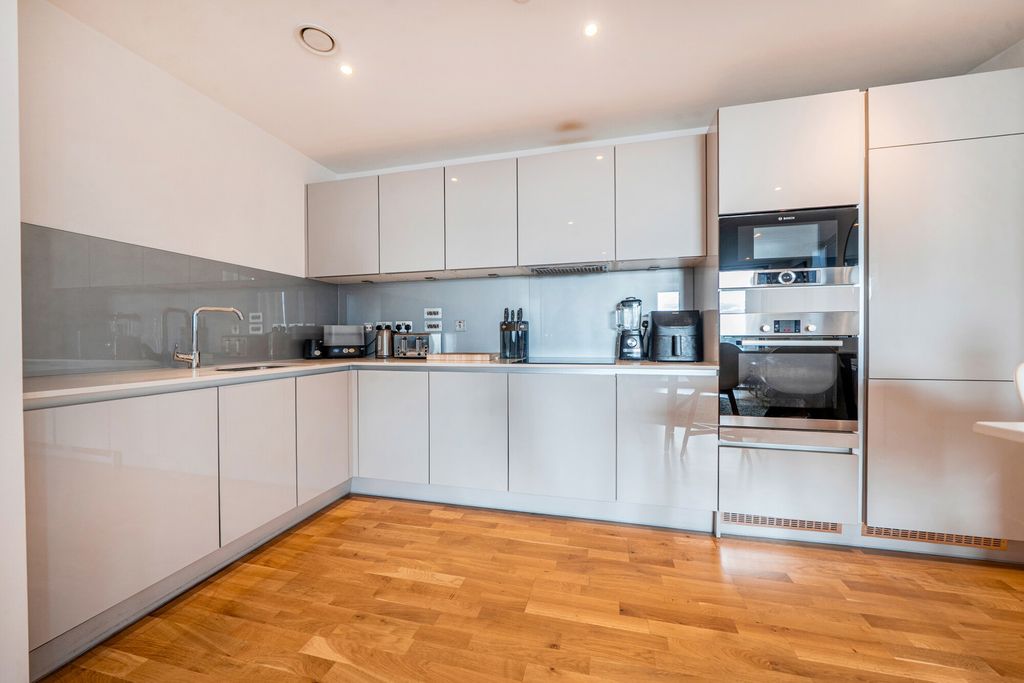Property photo 2 of 19 1522464 (10).Jpg
