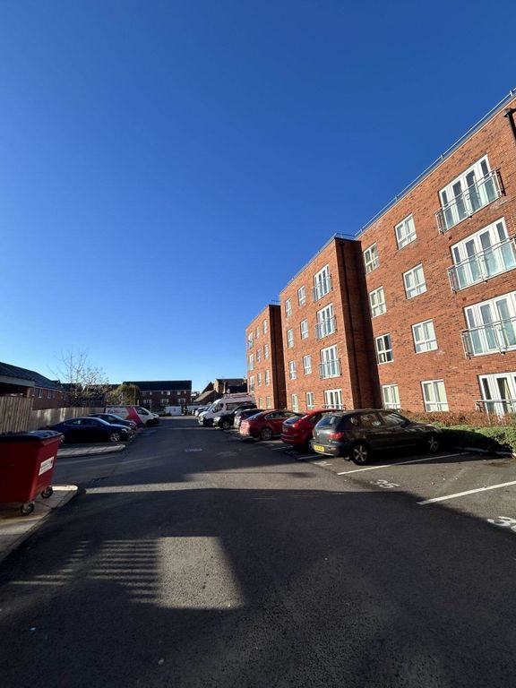 Property photo 1 of 7