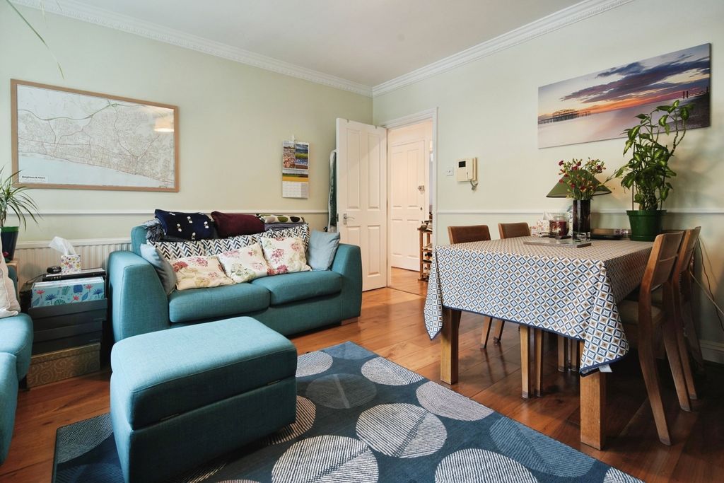 Property photo 2 of 15 Pbox-Img.Jpg