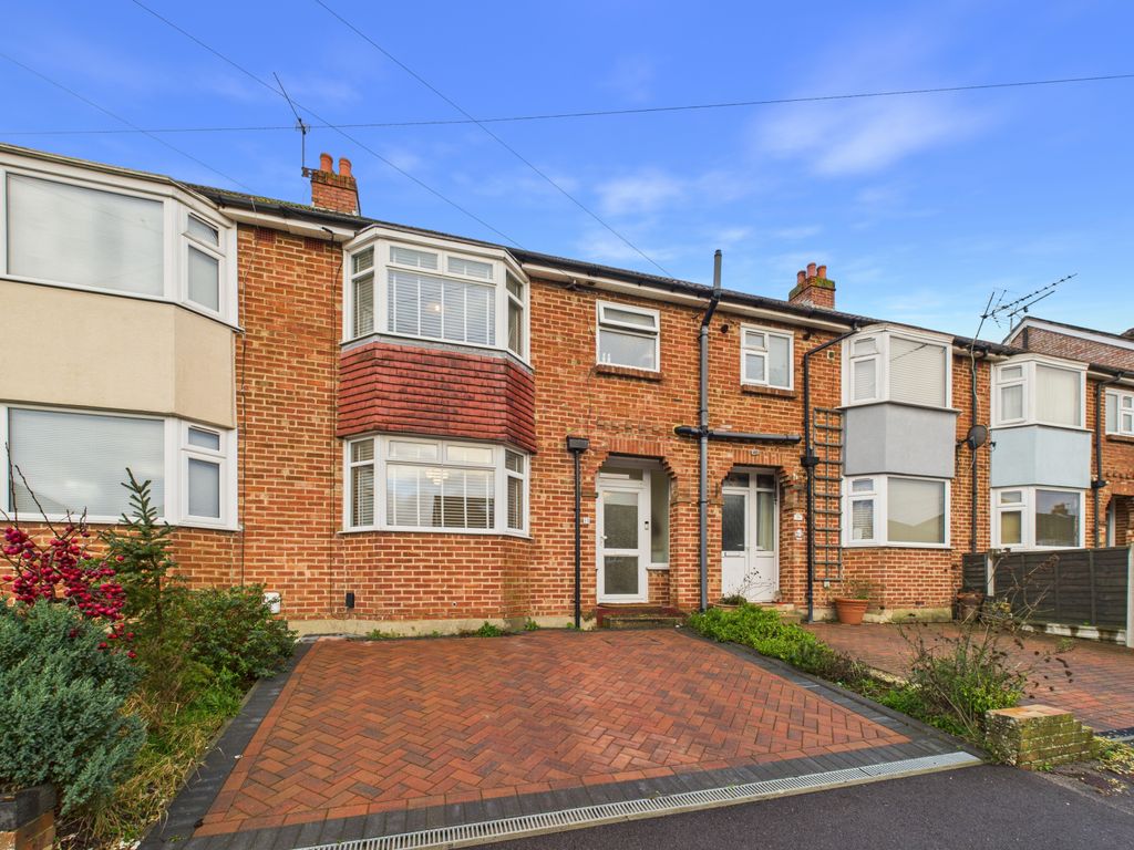 Property photo 1 of 12 3 Bed Terraced House For Sale Elmhurst Road, Fareham