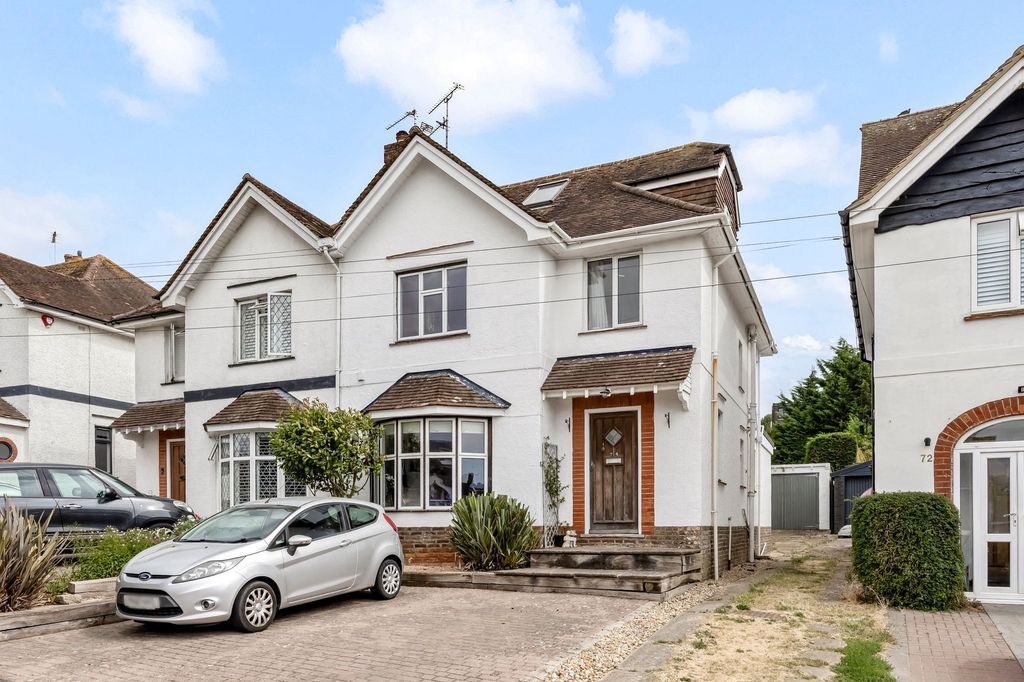 Property photo 1 of 32
