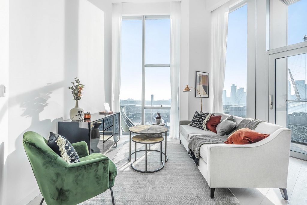 Property photo 2 of 21 Reception