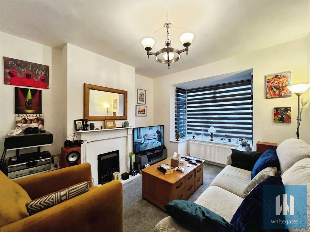 Property photo 2 of 18 Picture No. 01