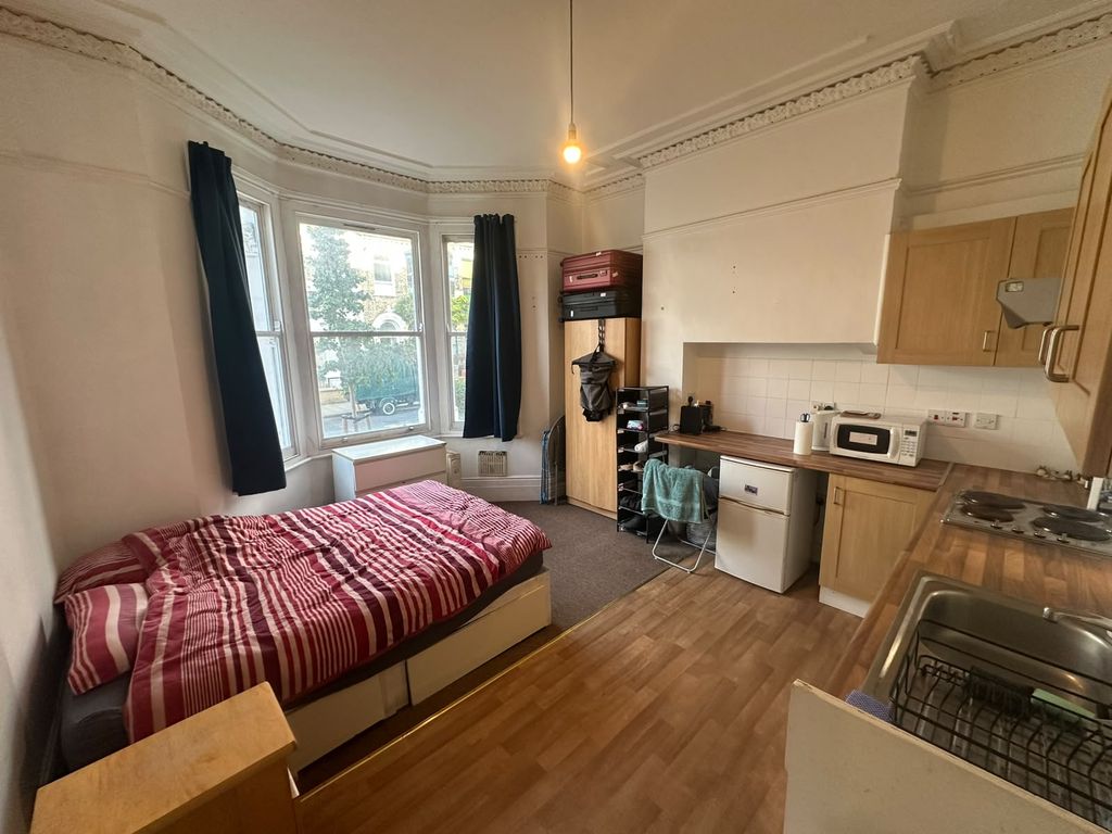 Property photo 2 of 4