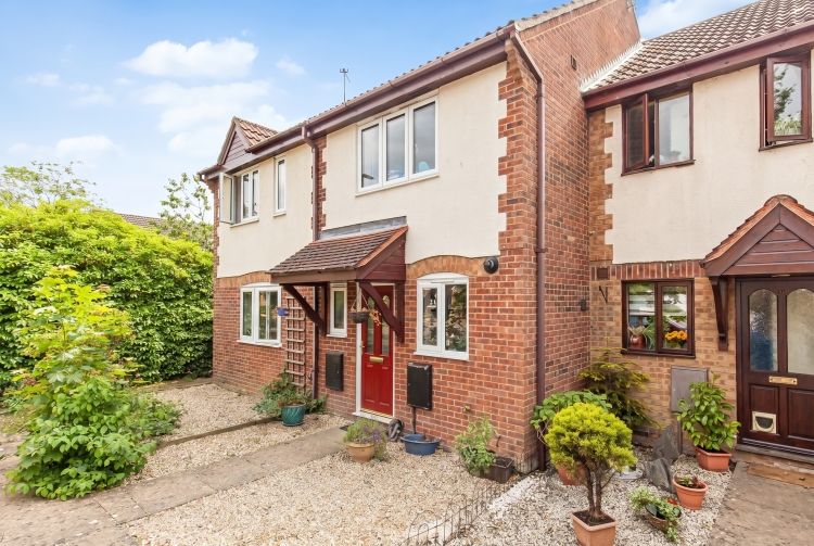 Property photo 1 of 9 331435