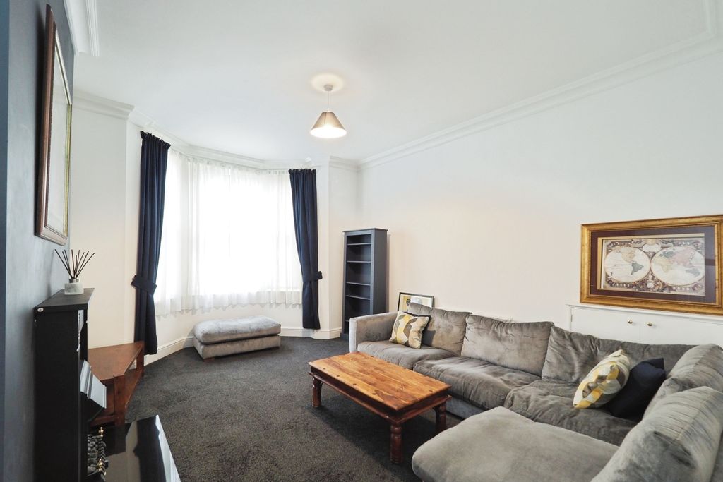 Property photo 2 of 17 Img_2295