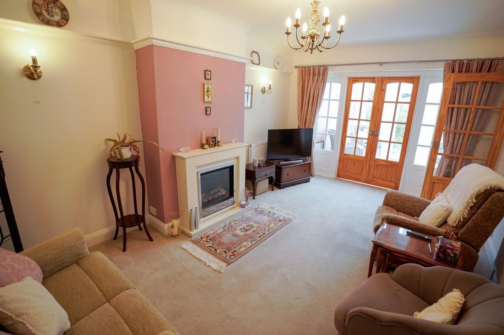 Property photo 2 of 15 Holt5.Jpg