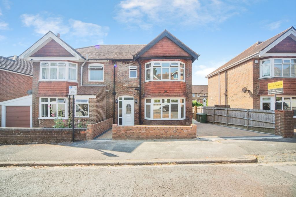 Property photo 1 of 18 Pbox-Img.Jpg
