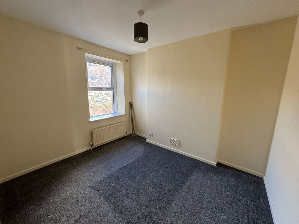 Additional image 9 of 1 bed flat to rentNorth Road, Ferndale CF43