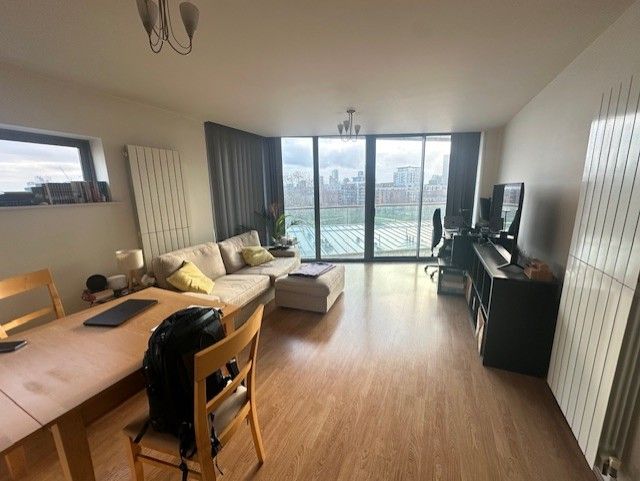 Property photo 2 of 8