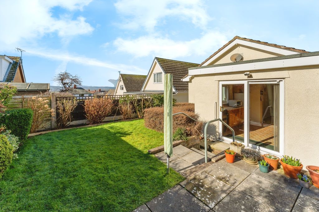 Property photo 2 of 17 Photography