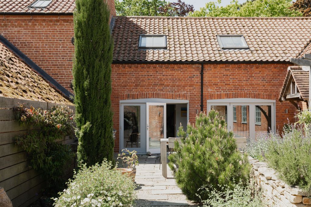 Property photo 2 of 38 287971 - Coach House, Manor Farm, Brancaster-65.Jpg