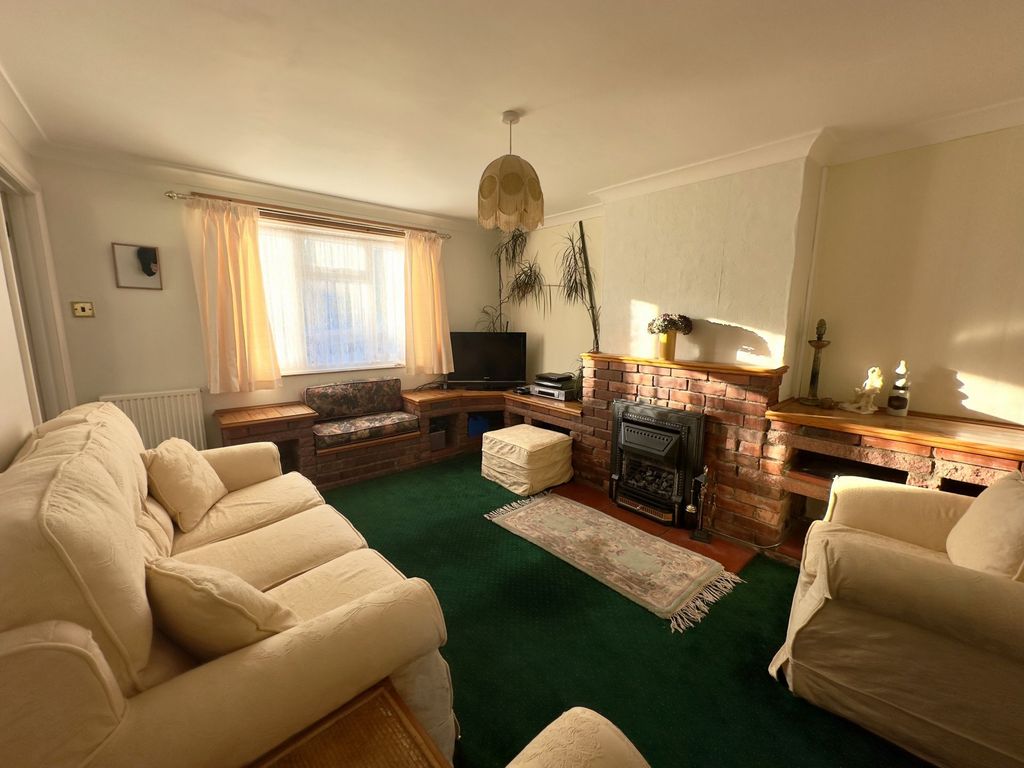 Property photo 3 of 17 Photo 10