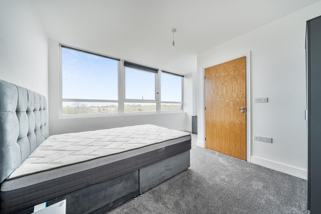 Property photo 2 of 12 Bedroom