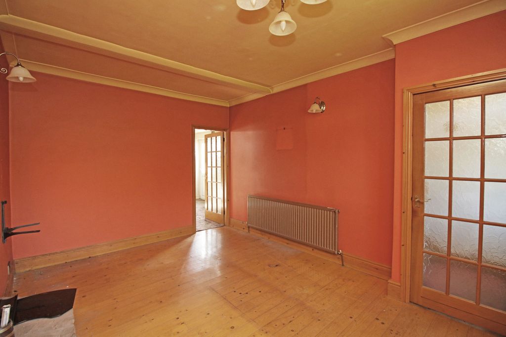 Property photo 3 of 21