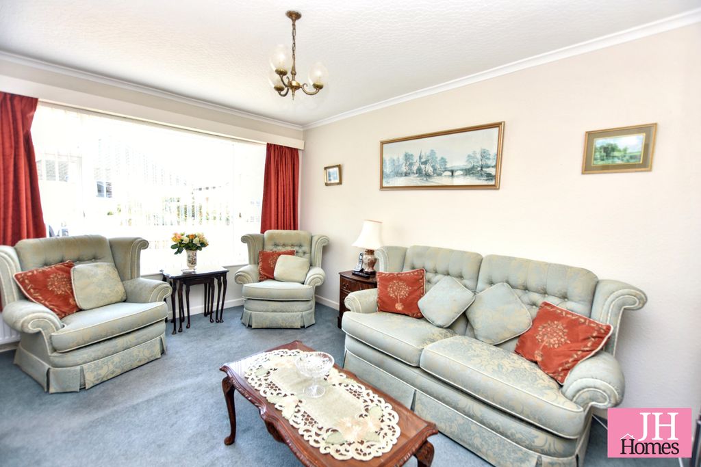Property photo 2 of 19