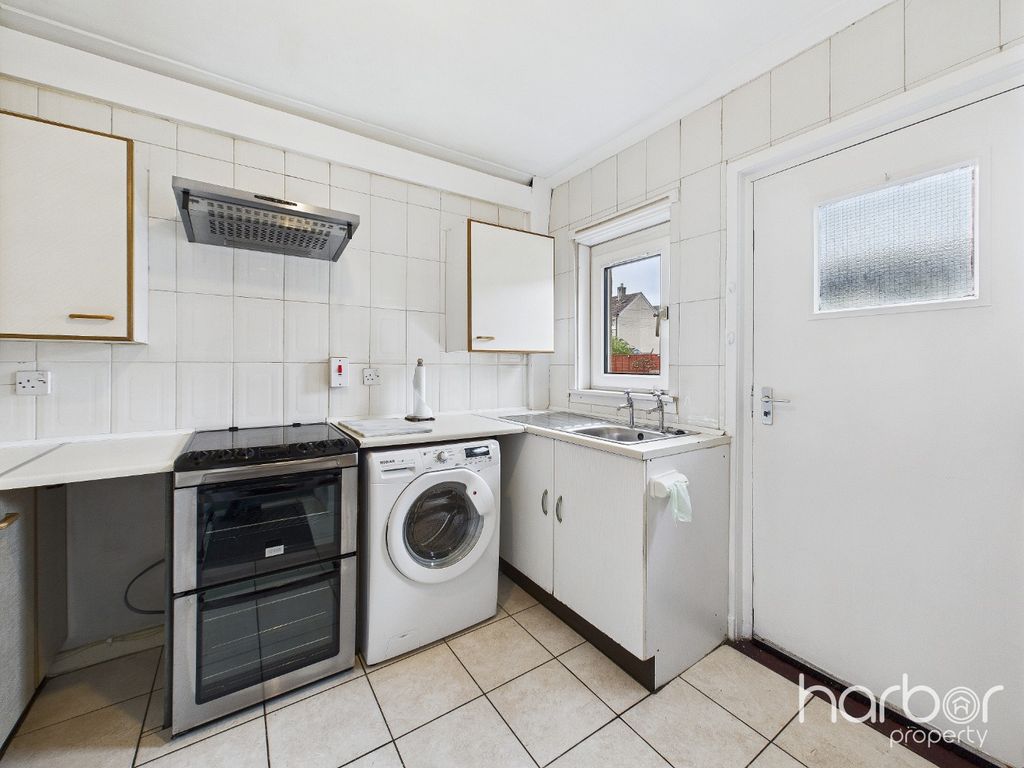 Property photo 3 of 17 3977967