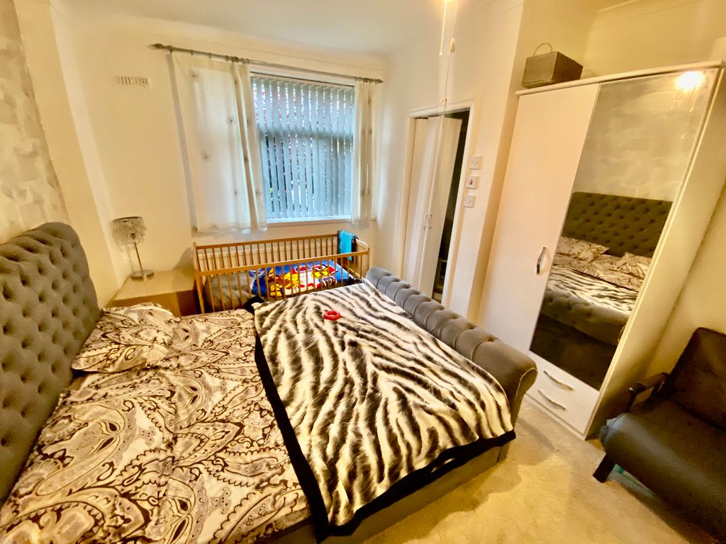 Property photo 3 of 22