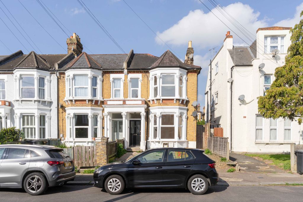 Property photo 2 of 10