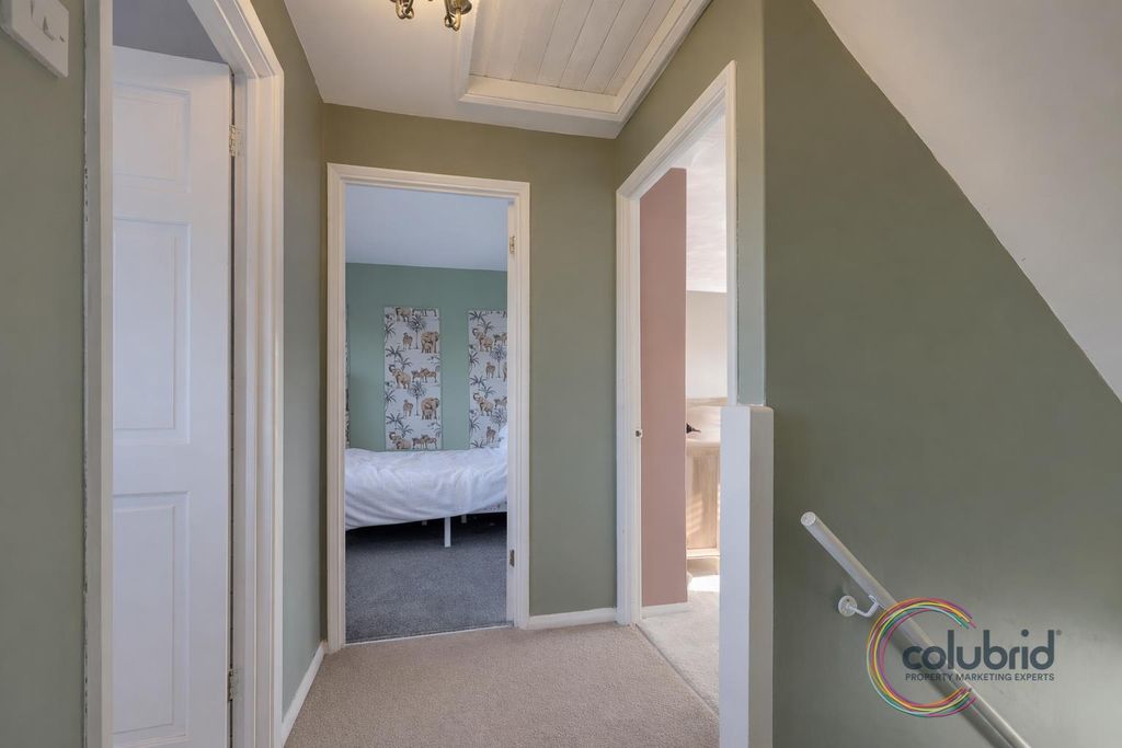 Additional image 18 of 4 bed end terrace house for saleWhitmore Avenue, Grays RM16