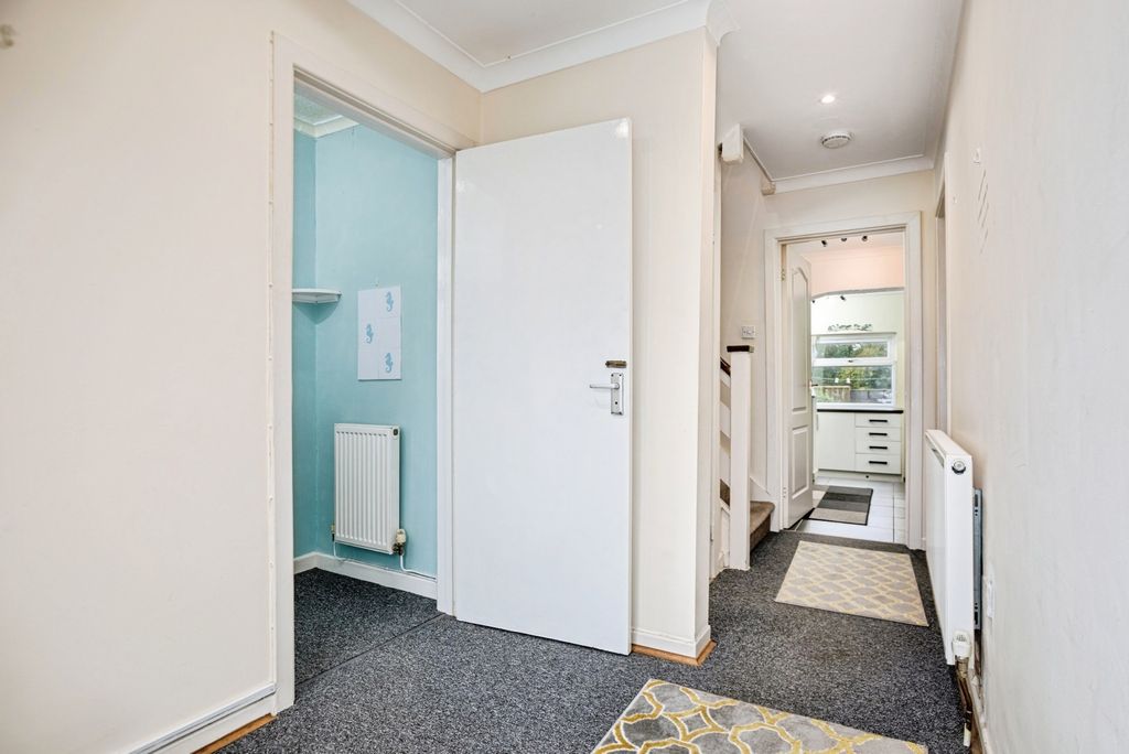 Property photo 3 of 21 Pbox-Img.Jpg