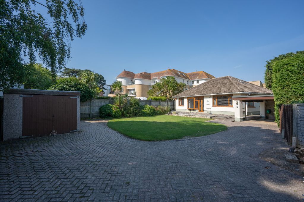 Property photo 3 of 18 Picture No. 25