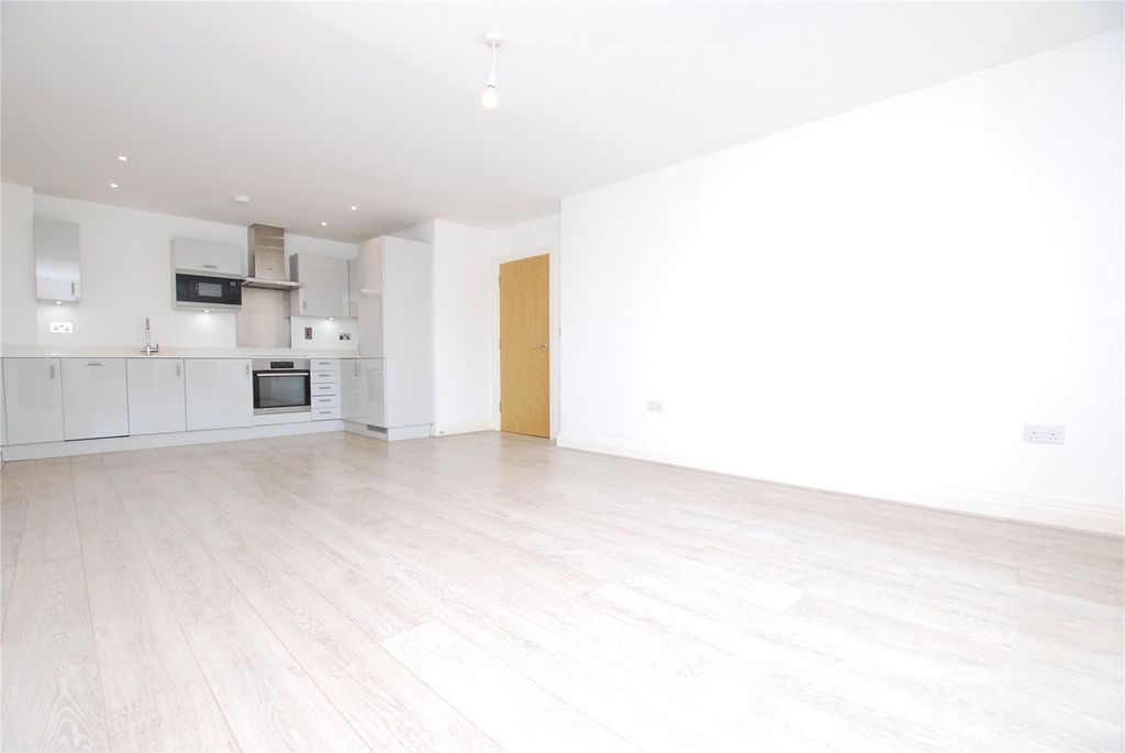 Property photo 2 of 11 Picture No. 06