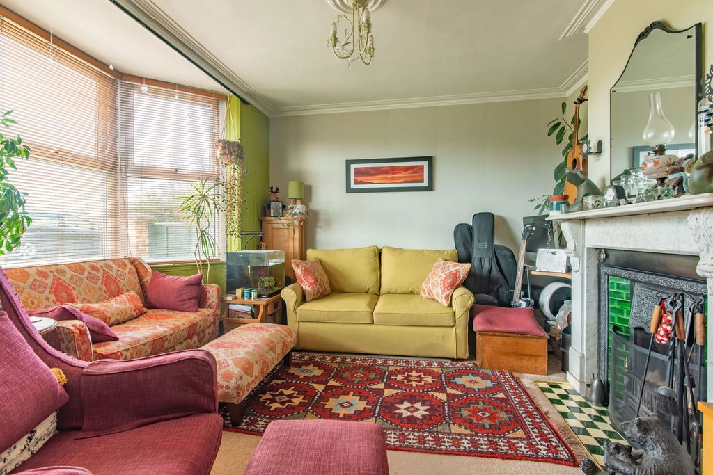 Property photo 1 of 21