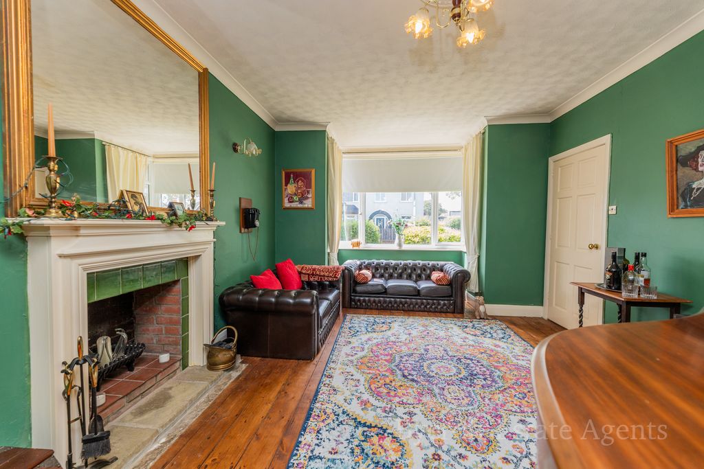 Property photo 2 of 22
