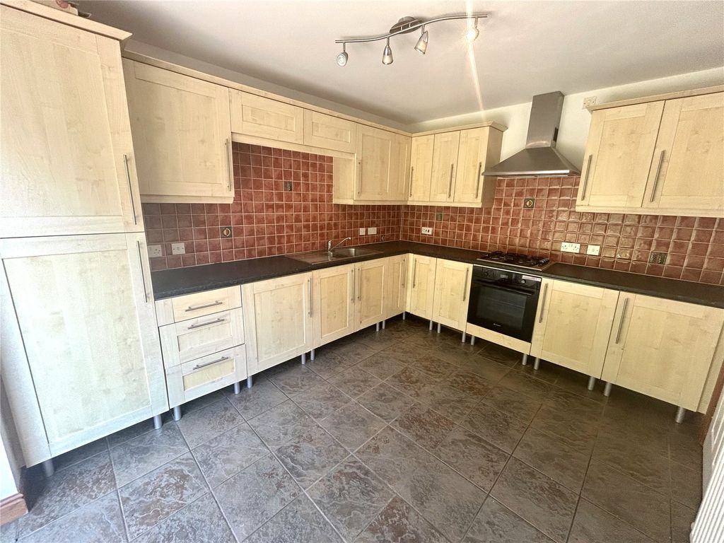 Property photo 2 of 13 Picture No. 22
