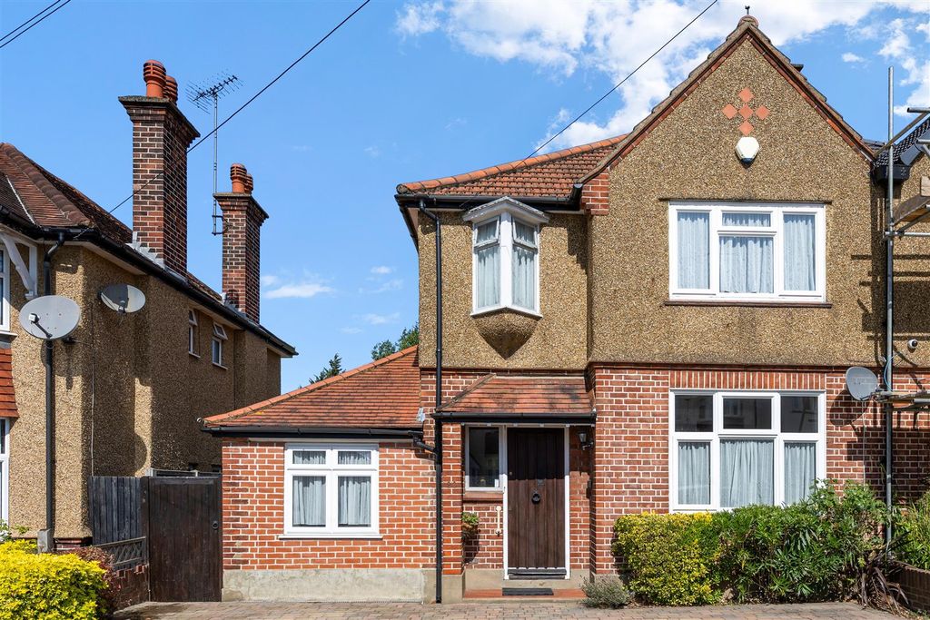Property photo 1 of 16