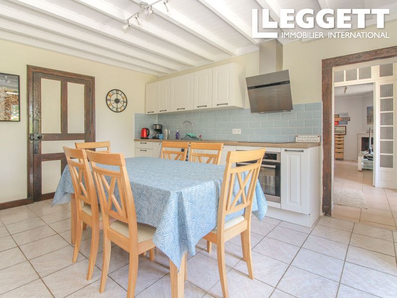 Property photo 3 of 10