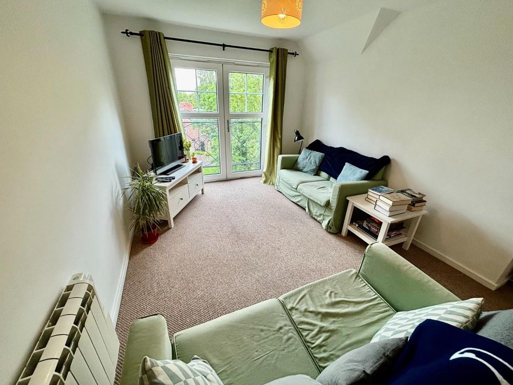 Property photo 2 of 14