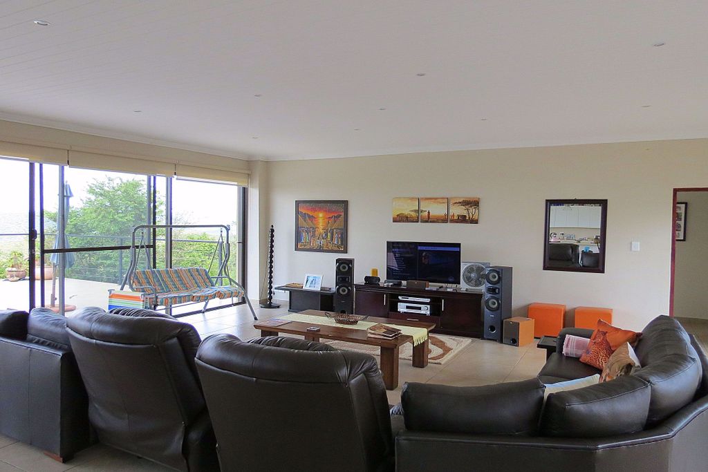 Property photo 2 of 19 1Er1563639