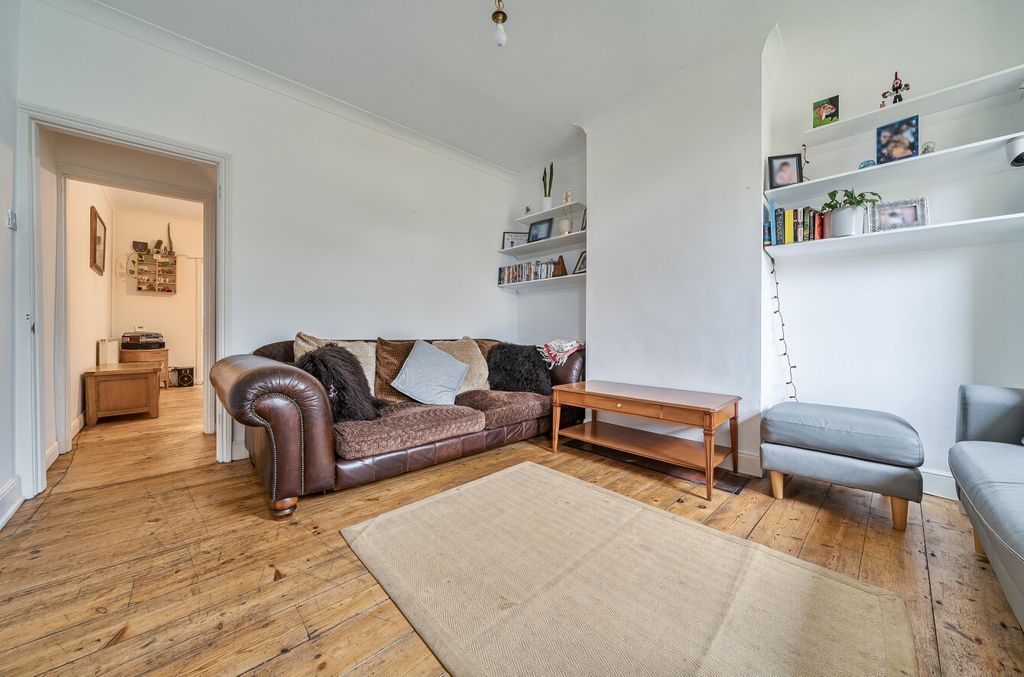 Property photo 2 of 17 1435422-11-69c6Ab...