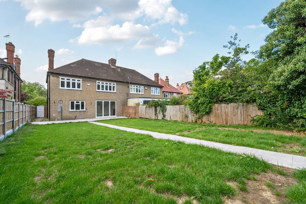 Property photo 3 of 18 Picture No. 22