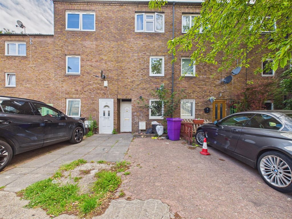 Property photo 1 of 12 Cam04237G0-Pr0326-Still002.Jpg