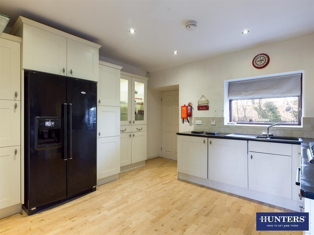 Property photo 3 of 13 Kitchen Dining Room