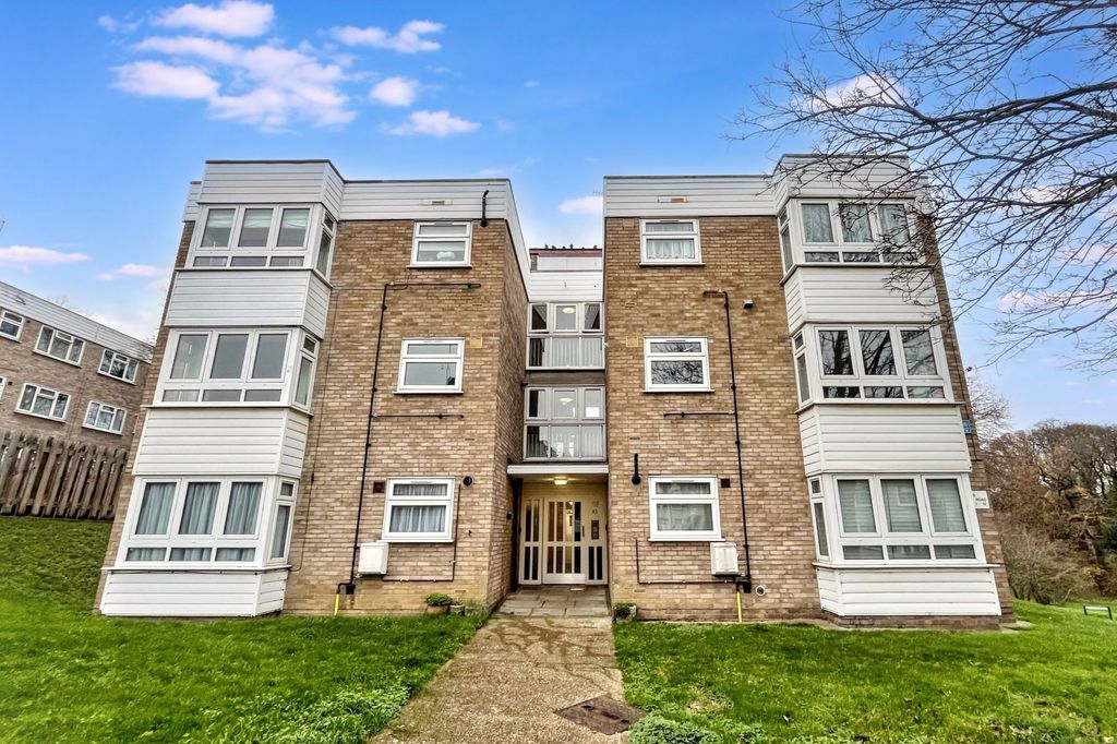 Property photo 1 of 13 Flat 8, 45 Grove Road, Bexleyheath, Da7 6Ax