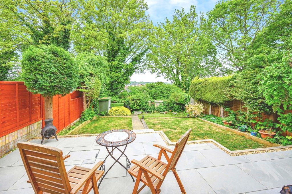 Property photo 1 of 17